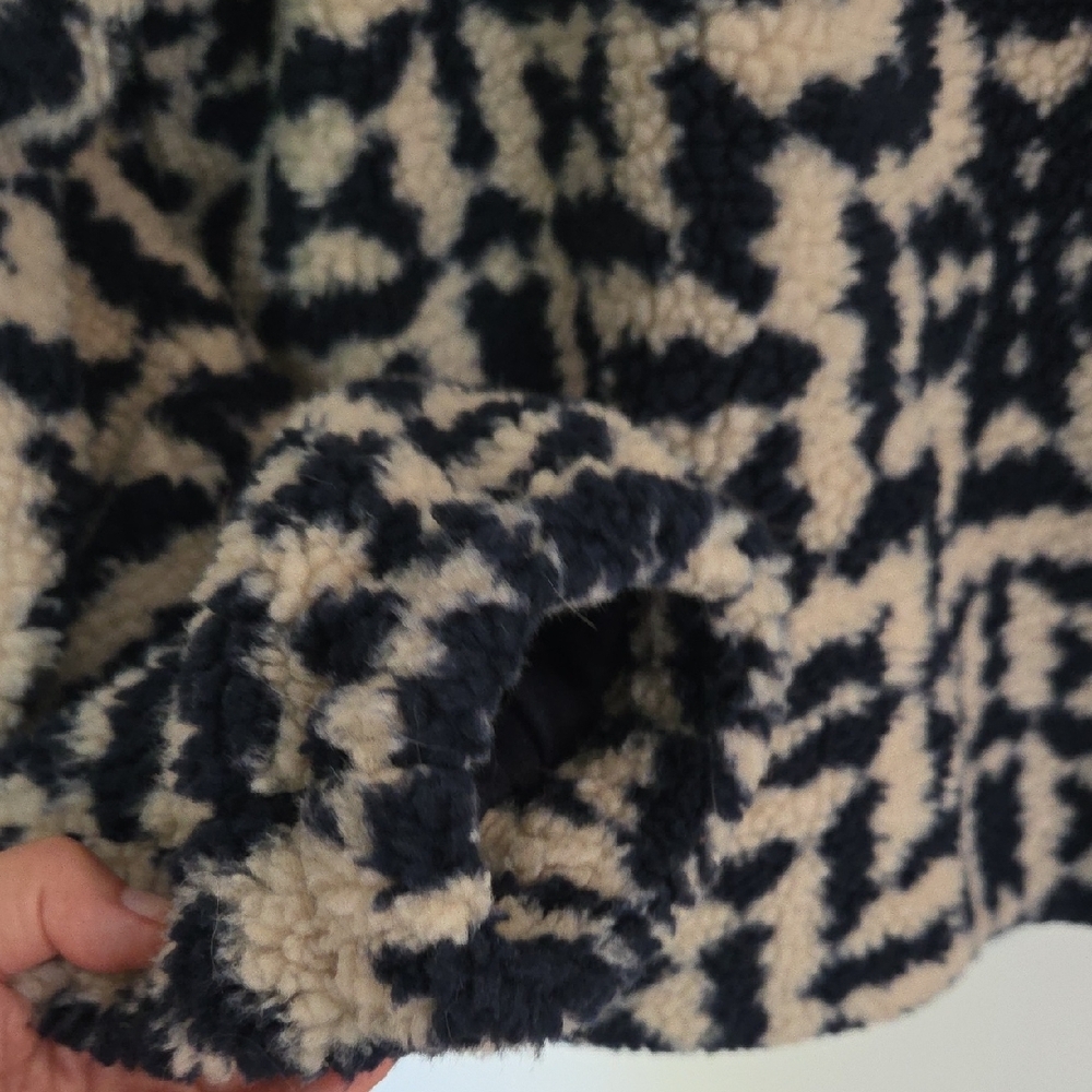 Herizon Sherpa Navy & Cream Fleece Jacket - Picture 10 of 15